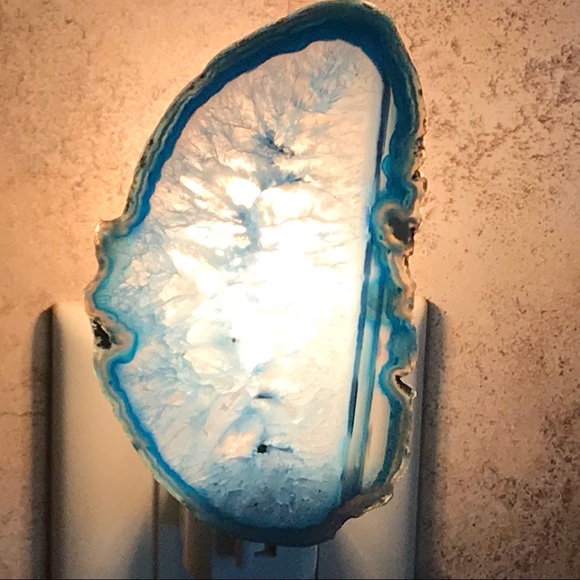 Night Light AGATE Geode Slice Turquoise & White - Picture 4 of 8